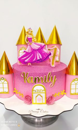Arquivo de Corte Topo de Bolo Barbie Castelo