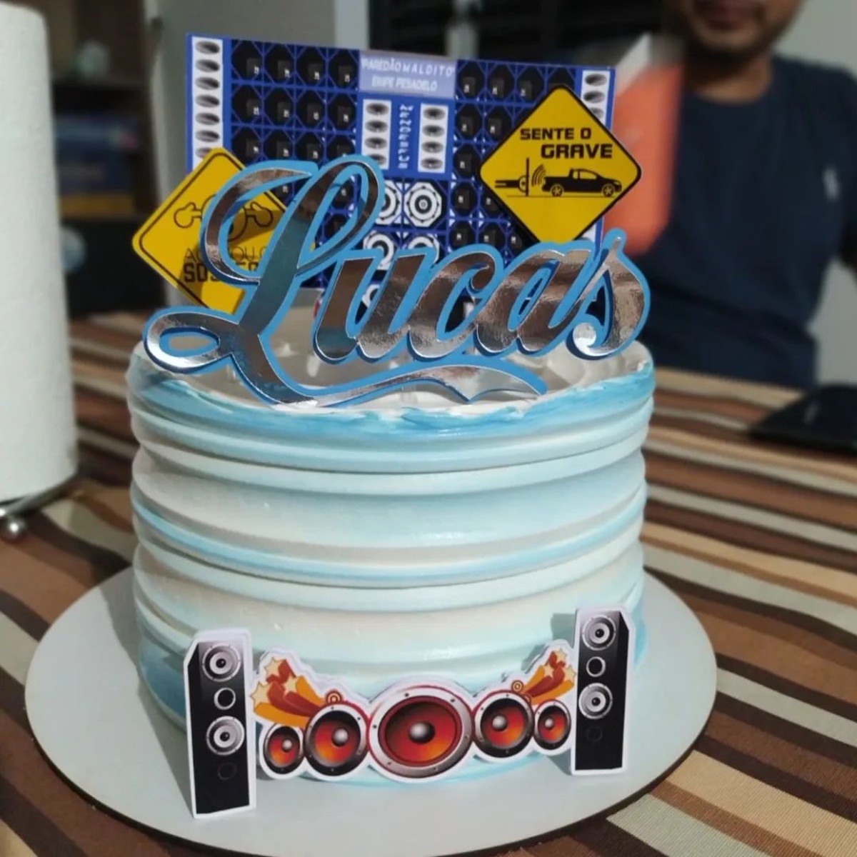 Arquivo de Corte Topo de Bolo Carro de Som Studio
