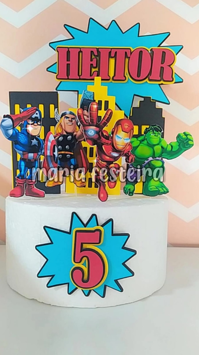 Arquivo de corte Topo de Bolo vingadores desenho 17