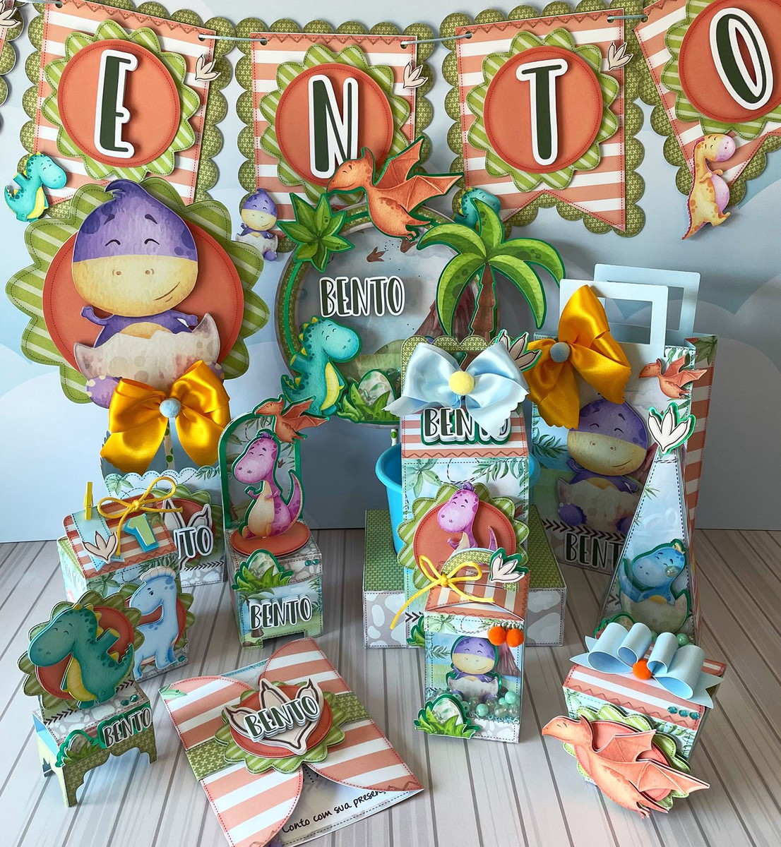 Arquivo de Corte Dino Aquarela em Studio/pdf e Png