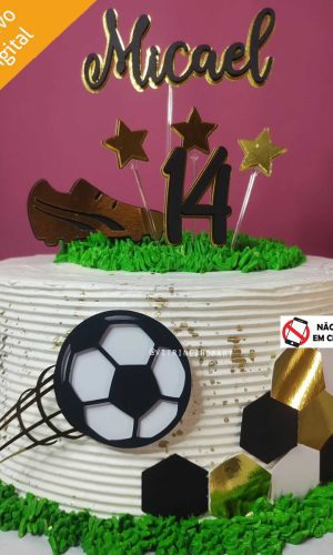 Arquivo de Corte Topo de Bolo Futebol Chuteira em Camadas