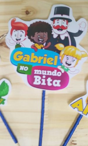 Bita topo de bolo personalizado pronta entrega