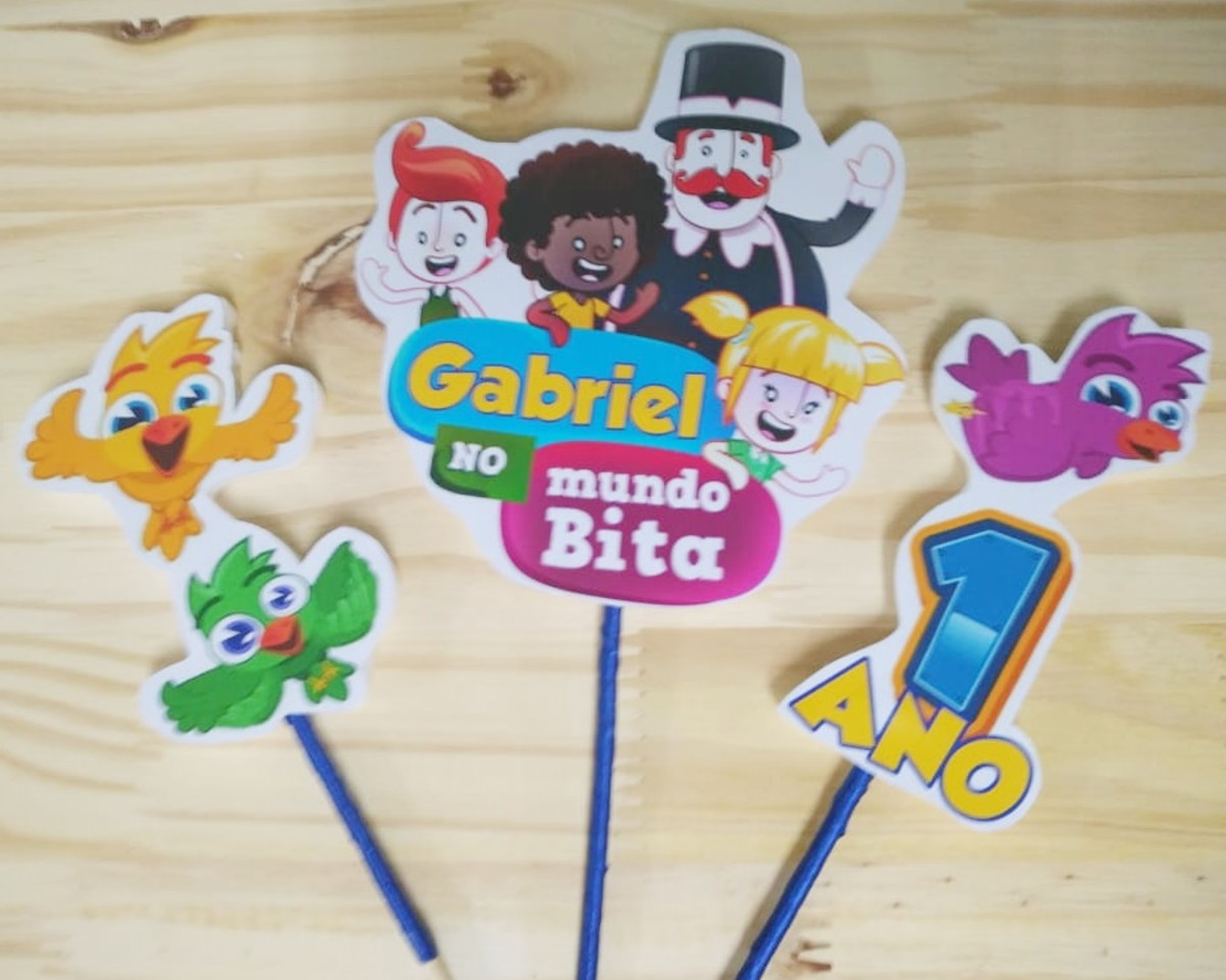 Bita topo de bolo personalizado pronta entrega