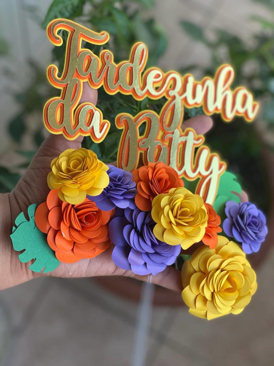 Topo de Bolo - Arte em Studio Tema Tardezinha Flores Camadas