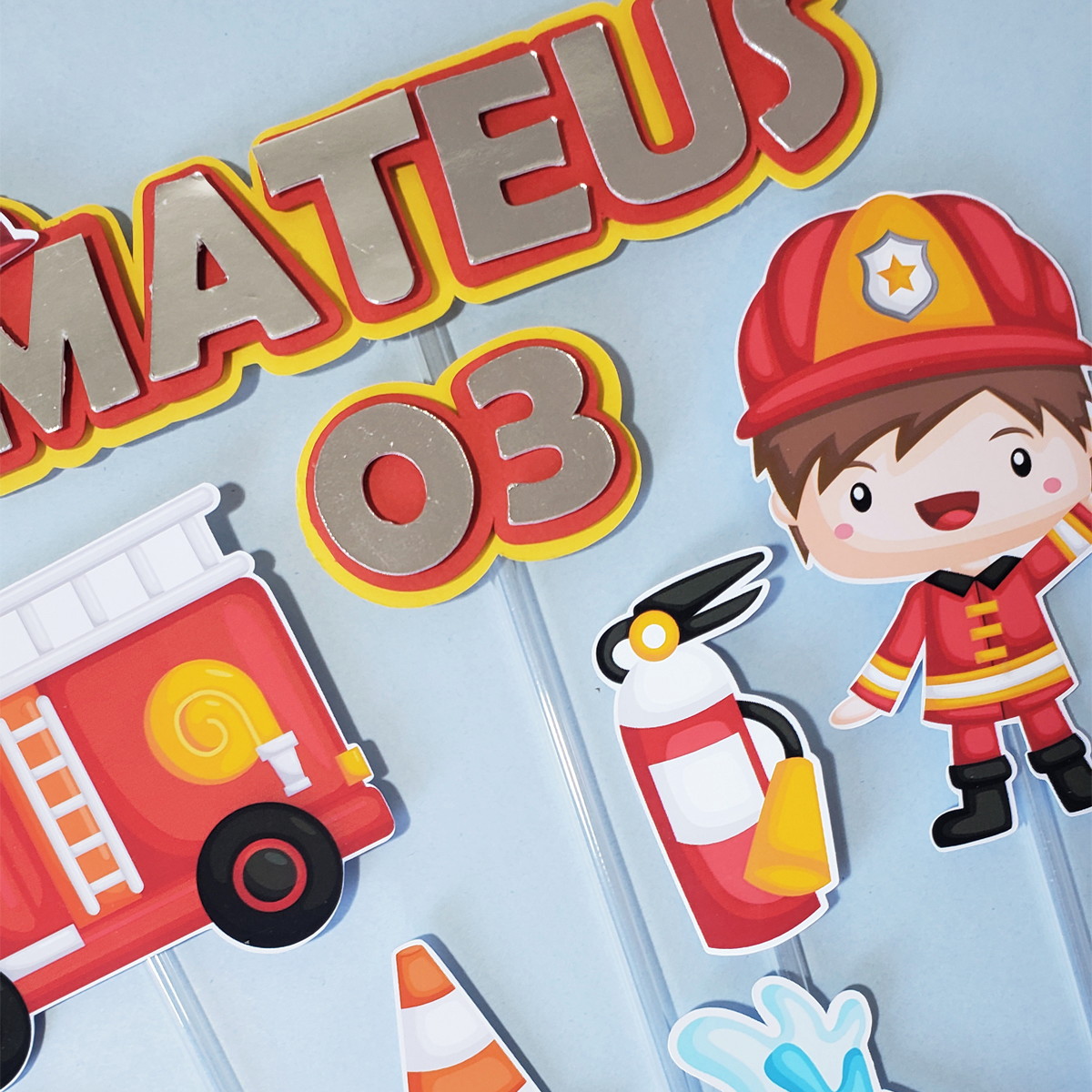 Topo de Bolo Bombeiro - Imagem 2