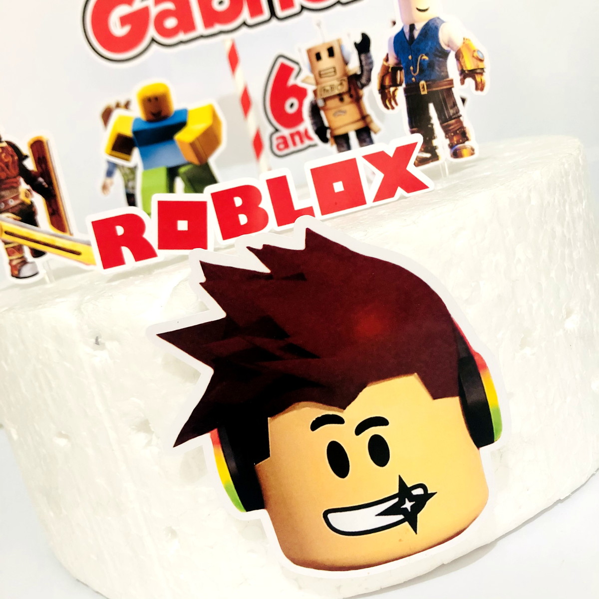 Topper Roblox (arquivo de Corte) 4 Por 10,00
