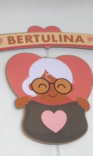 ARQUIRVO DE CORTE-TOPO DE BOLO-TOPO DE BOLO 001-IDOSA CUTE