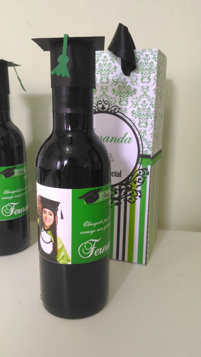 Arquivo de Corte caixa para mini vinho formatura - Imagem 2