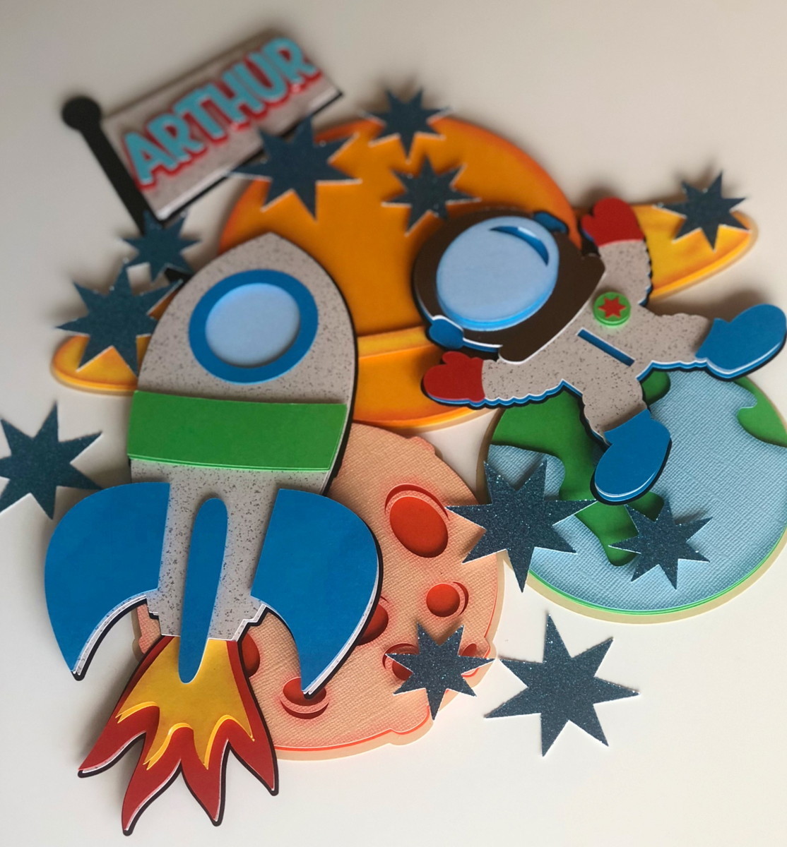 Arquivo de Corte Topo de Bolo Astronauta em Camadas #1014#
