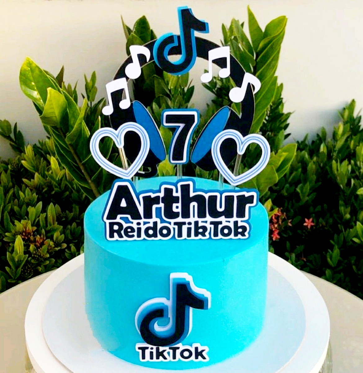 Studio/pdf Arquivo de Corte Topo de Bolo Tik Tok Menino - Imagem 2