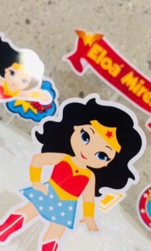 Topo de Bolo Mulher Maravilha Baby (arquivo de Corte) 4 P 10