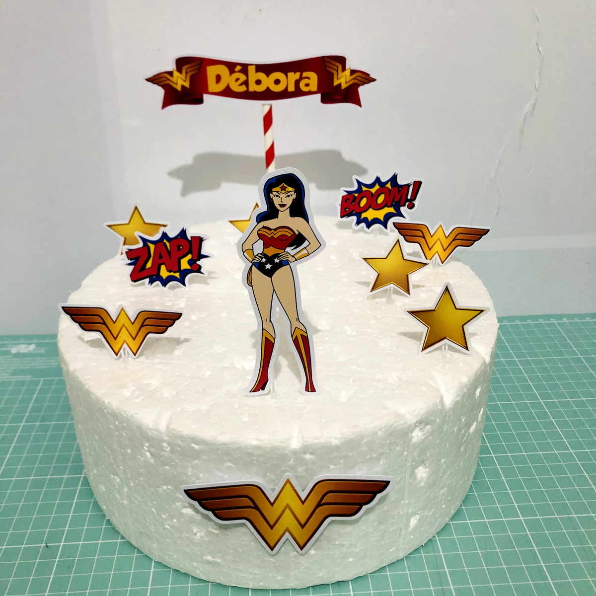 Topper Mulher Maravilha (arquivo de Corte) - Imagem 2