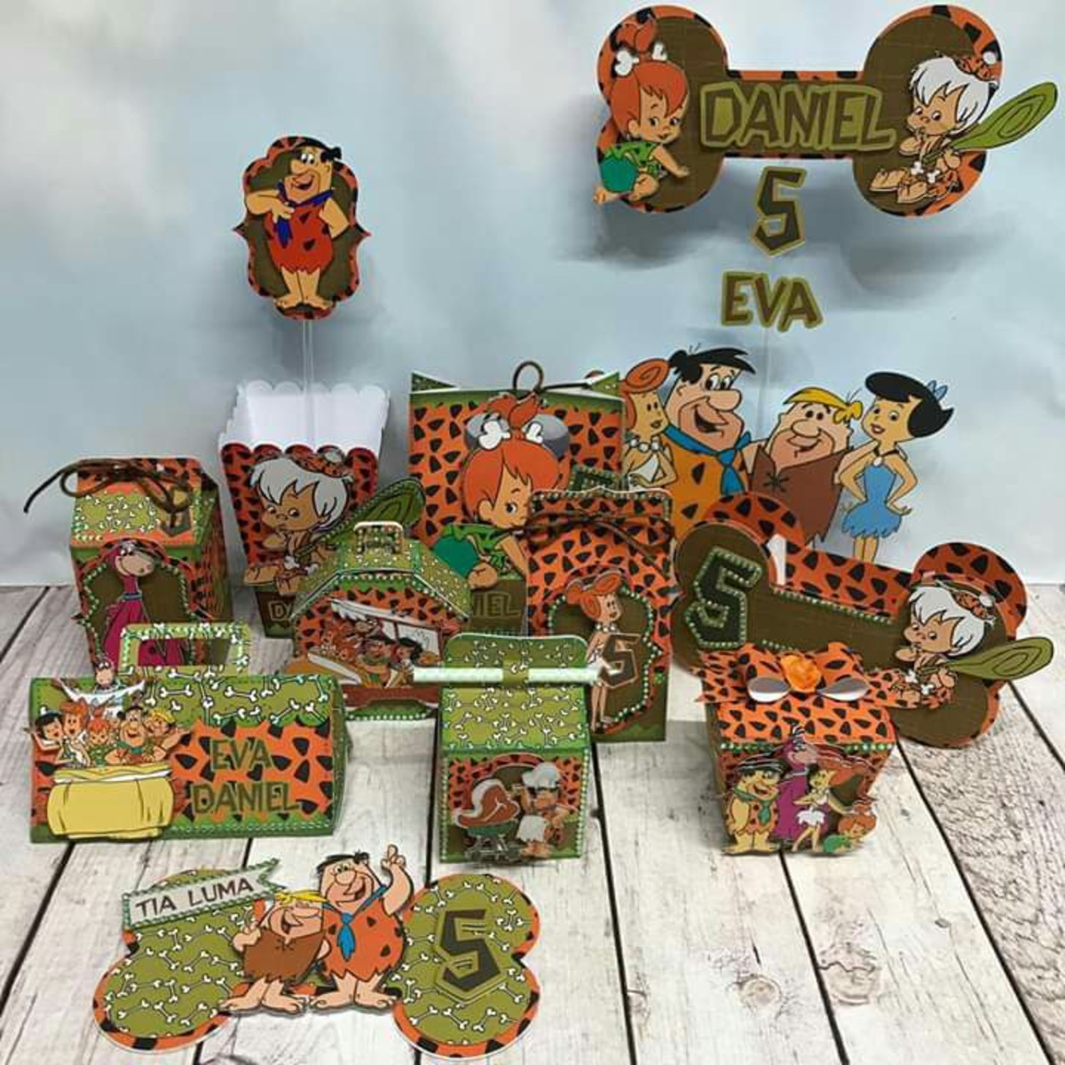 Arquivo de corte caixa kit Flintstones