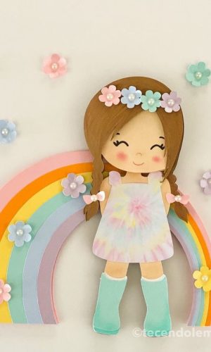 Arquivo de Corte: Topo de Bolo Arco Iris e Menina 001