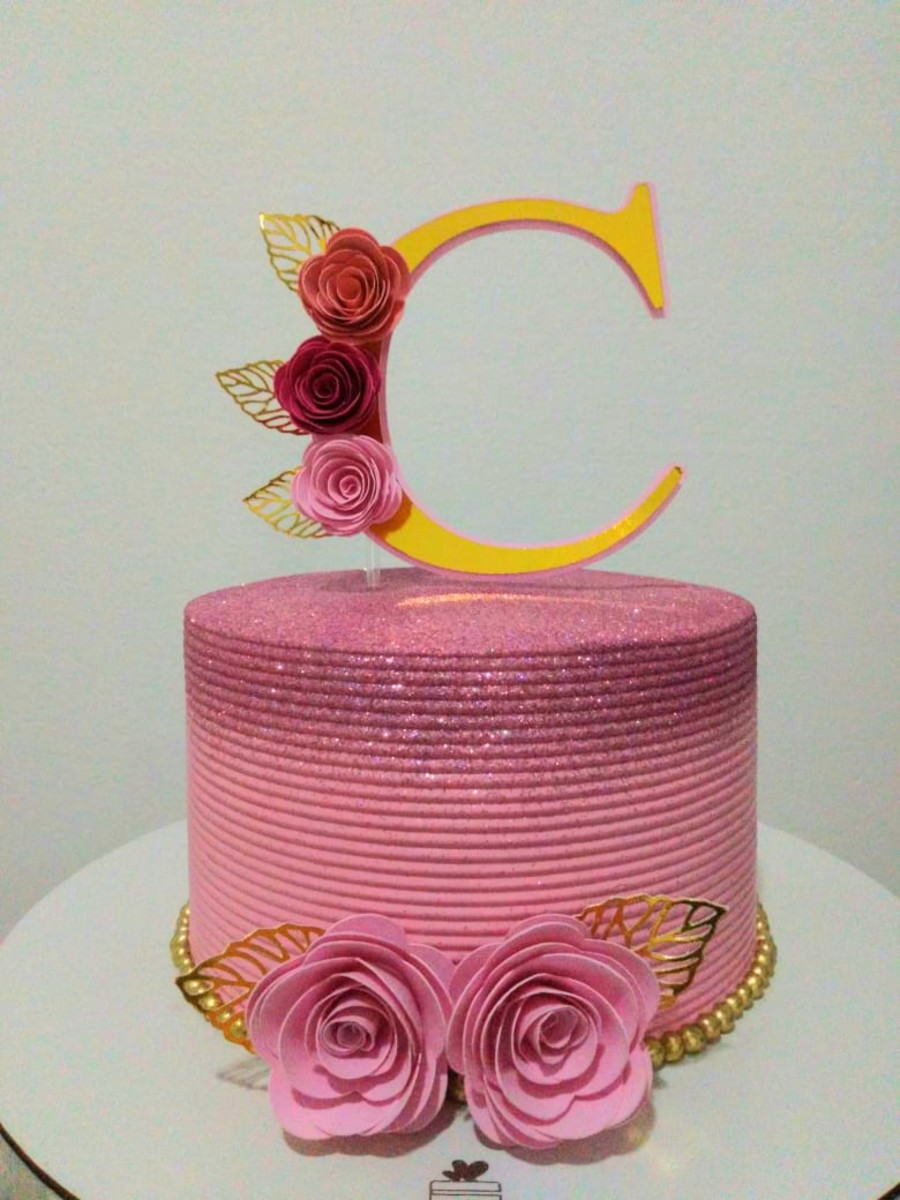 Arquivo de corte topo de bolo letra C com molde flor e folha