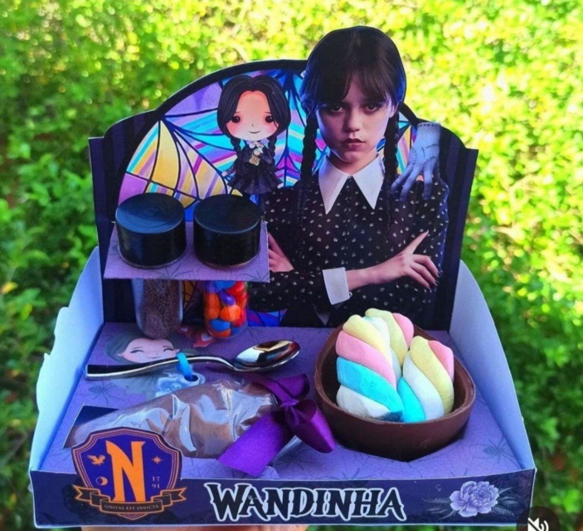 Arquivo Pascoa Cesta Confeiteiro + Colorir Wandinha #14772 - Imagem 3