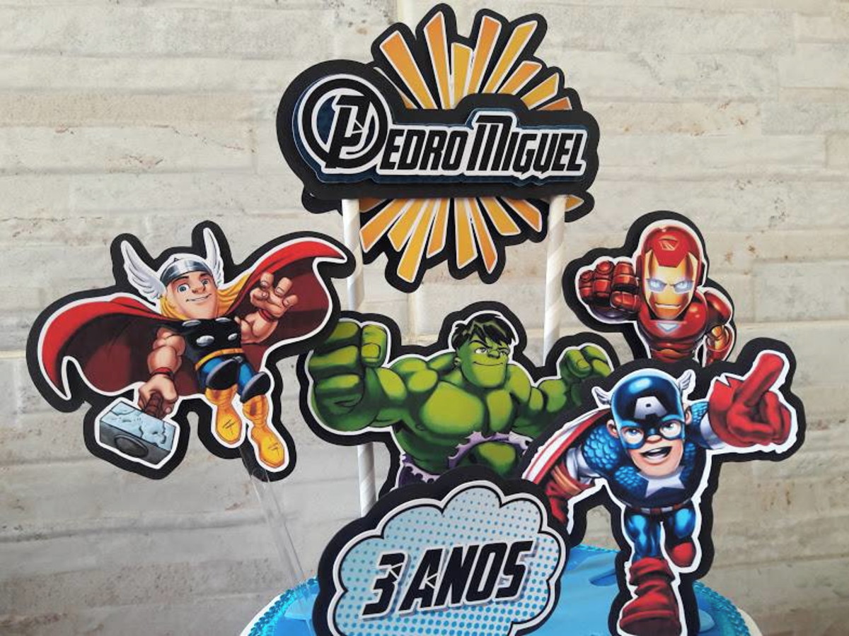 Topo de Bolo Avengers