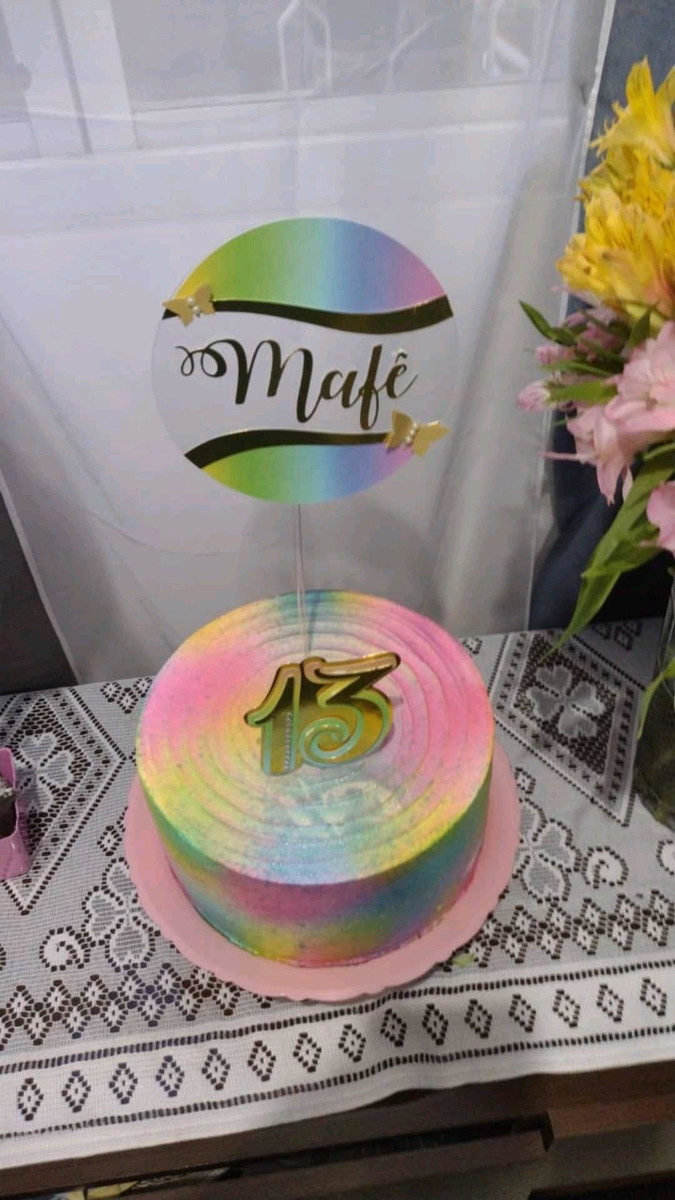 Topo de Bolo Flutuante Tie Dye - Imagem 5