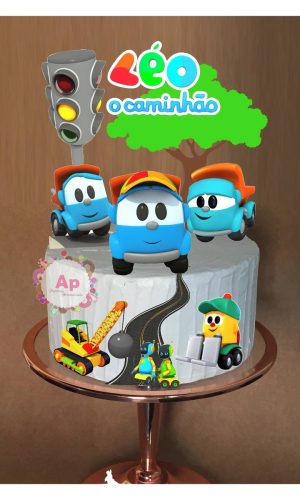Topo de Bolo Léo Caminhão