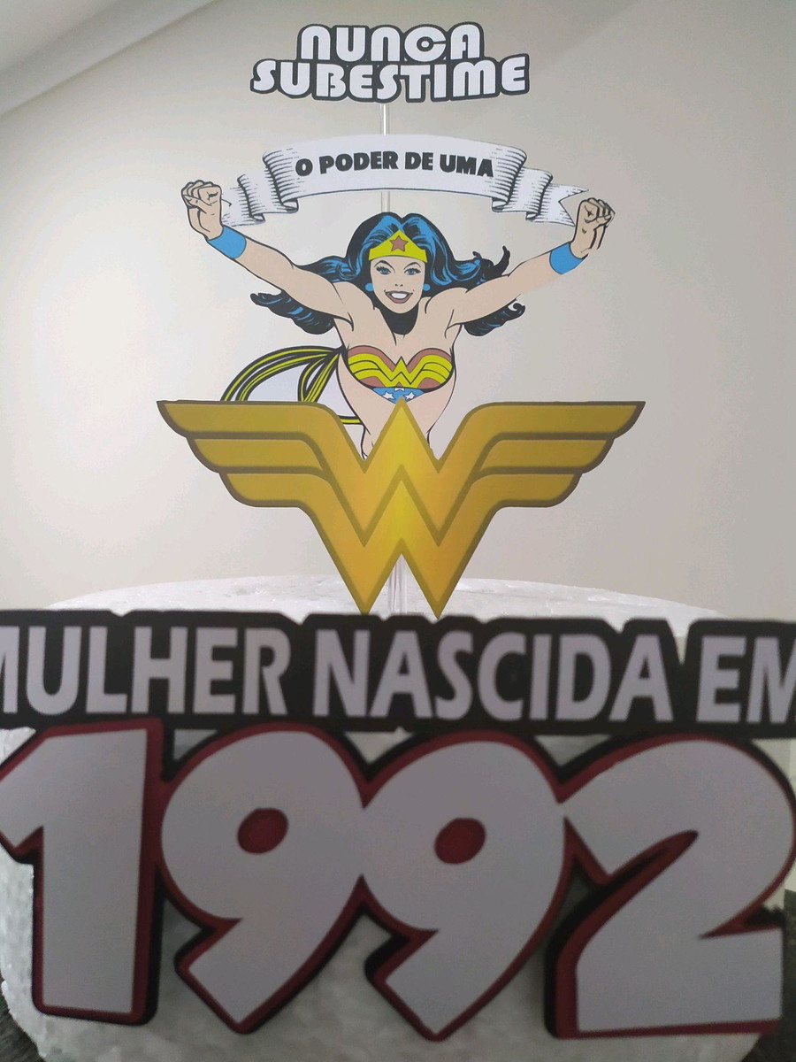 Topo De Bolo Mulher Maravilha - Imagem 2