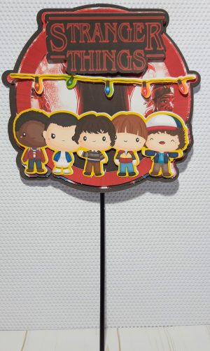 Topo de Bolo Stranger Things